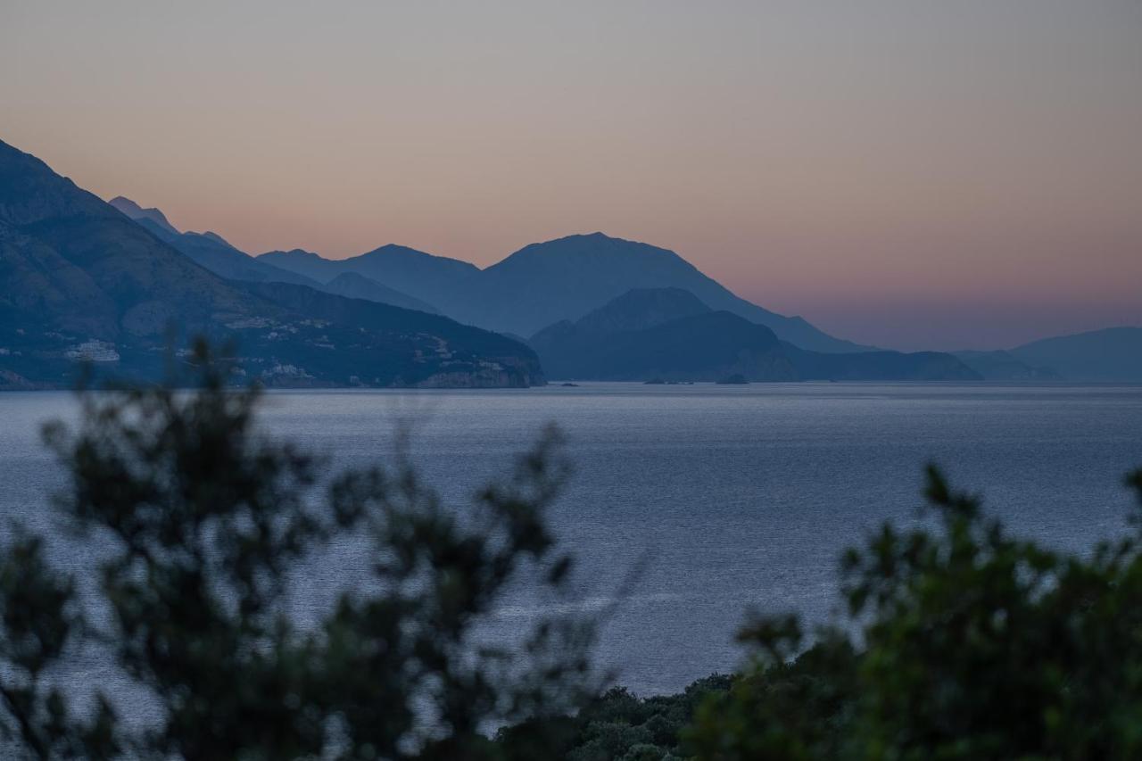 Poseidon The Beach Hotel Budva Exterior foto